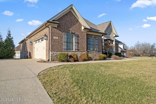 7507 Greenfield Pl, Crestwood, KY 40014