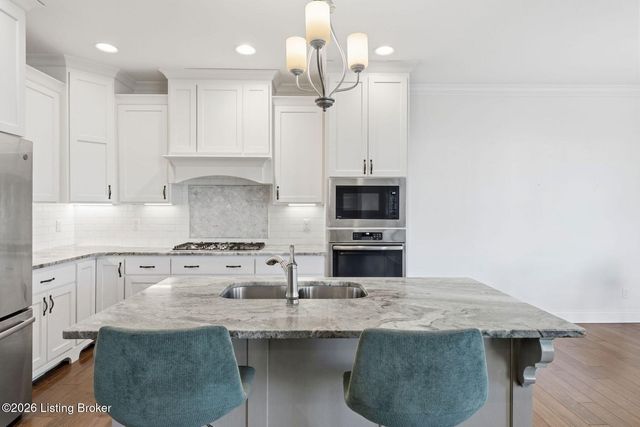 7507 Greenfield Pl, Crestwood, KY 40014