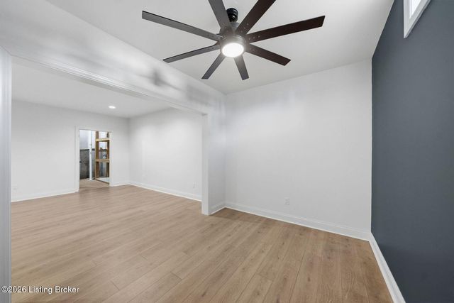 7507 Greenfield Pl, Crestwood, KY 40014