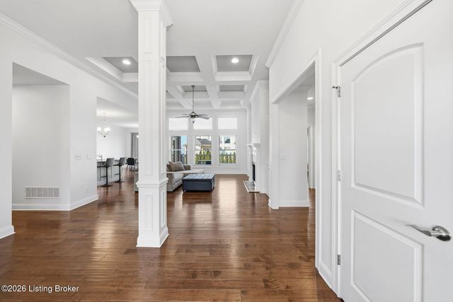 7507 Greenfield Pl, Crestwood, KY 40014