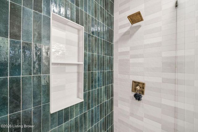 7507 Greenfield Pl, Crestwood, KY 40014