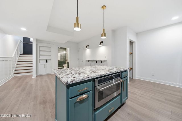 7507 Greenfield Pl, Crestwood, KY 40014