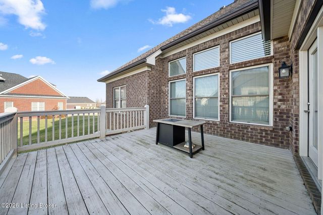 7507 Greenfield Pl, Crestwood, KY 40014