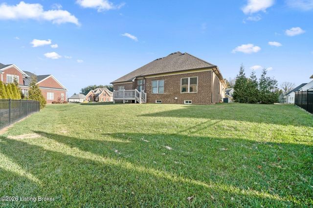 7507 Greenfield Pl, Crestwood, KY 40014
