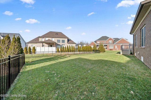 7507 Greenfield Pl, Crestwood, KY 40014