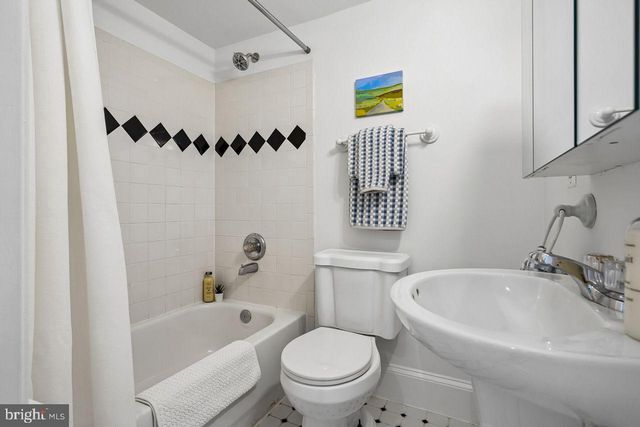 720 L ST NE, Washington, DC 20002