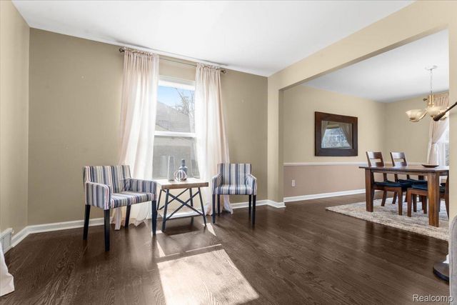 31065 Old Stage Road, Beverly Hills Village, MI 48025