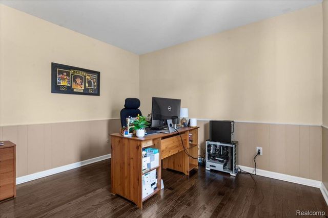 31065 Old Stage Road, Beverly Hills Village, MI 48025