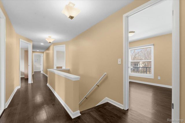 31065 Old Stage Road, Beverly Hills Village, MI 48025