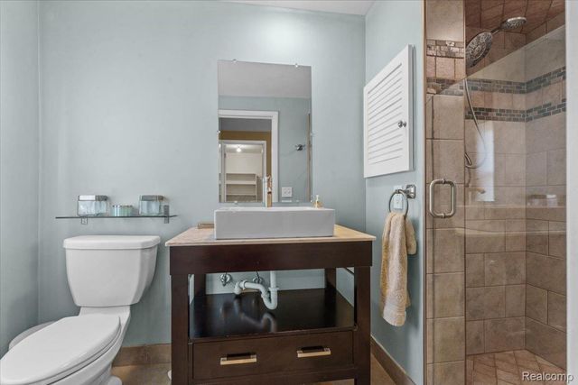 31065 Old Stage Road, Beverly Hills Village, MI 48025