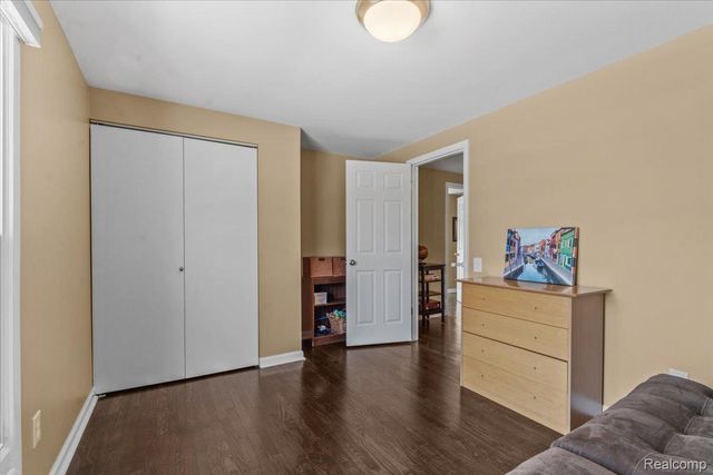 31065 Old Stage Road, Beverly Hills Village, MI 48025