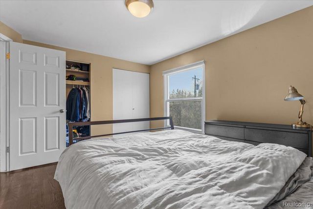 31065 Old Stage Road, Beverly Hills Village, MI 48025