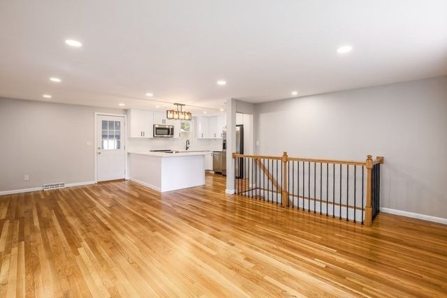 181 E Main St, Westborough, MA 01581