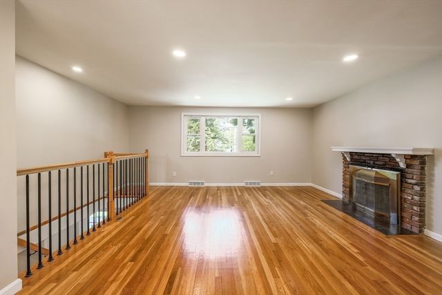 181 E Main St, Westborough, MA 01581