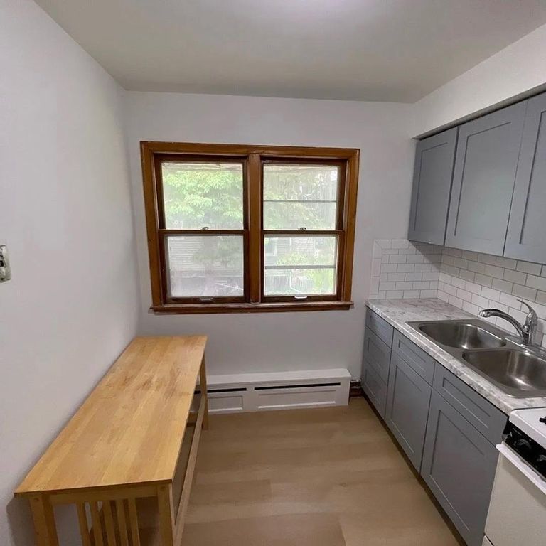616 Ivy Avenue E, Saint Paul, MN 55101 — photo 5