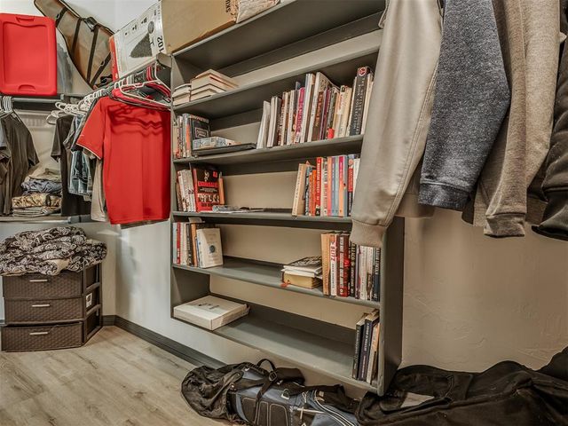 708 Garrison Lane, Yukon, OK 73099