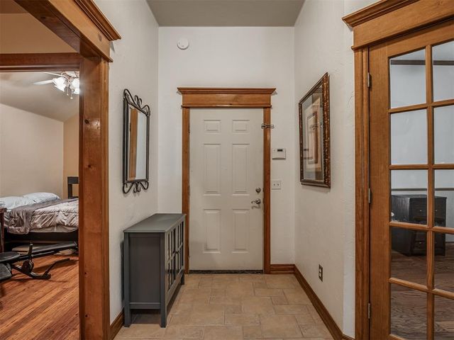 708 Garrison Lane, Yukon, OK 73099