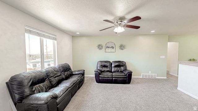 84 S 1030 E, Santaquin, UT 84655
