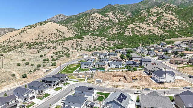 84 S 1030 E, Santaquin, UT 84655