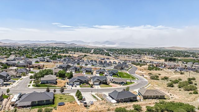 84 S 1030 E, Santaquin, UT 84655