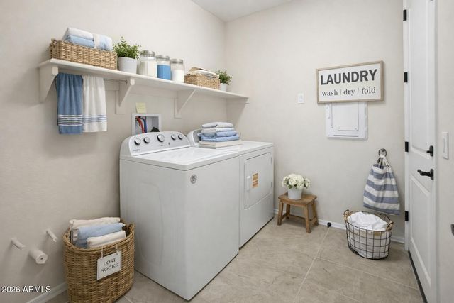 26990 W KERRY Lane, Buckeye, AZ 85396