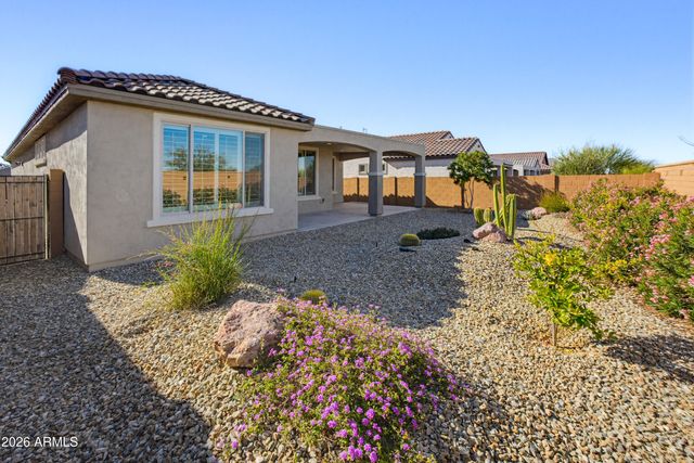 26990 W KERRY Lane, Buckeye, AZ 85396