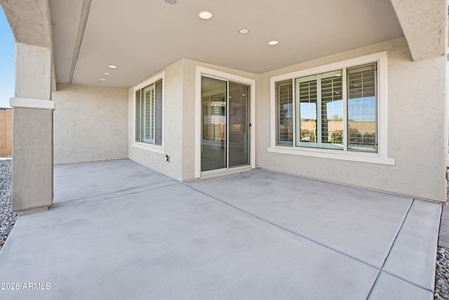 26990 W KERRY Lane, Buckeye, AZ 85396