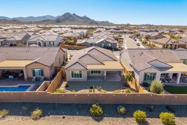 26990 W KERRY Lane, Buckeye, AZ 85396