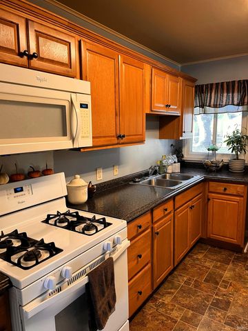 508 W Wharton Drive, Marion, IN 46952