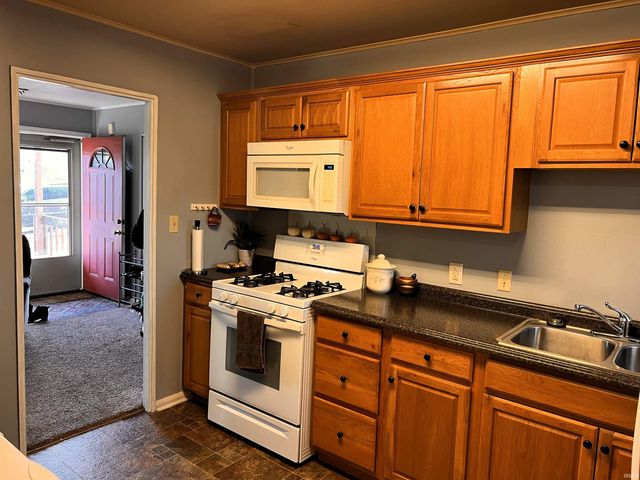 508 W Wharton Drive, Marion, IN 46952