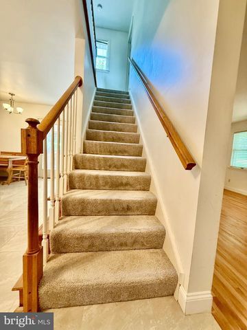 450 SUNRISE BLVD, Elizabethtown, PA 17022