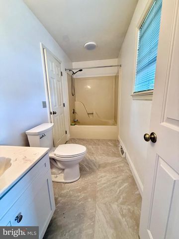 450 SUNRISE BLVD, Elizabethtown, PA 17022