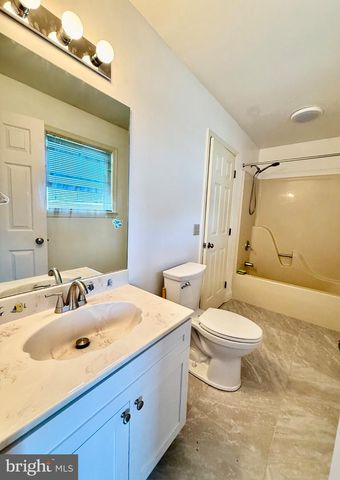 450 SUNRISE BLVD, Elizabethtown, PA 17022