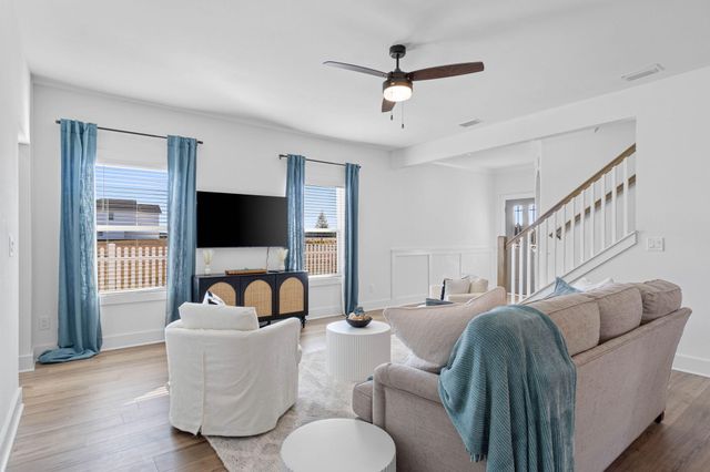 87 Arrowwood Boulevard, Freeport, FL 32439