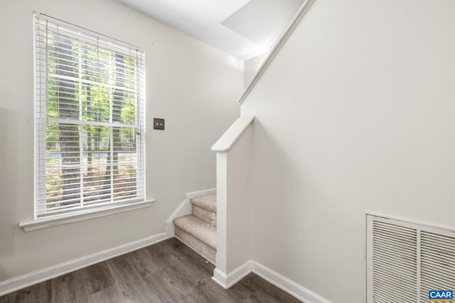 9 MOREWOOD PL, Palmyra, VA 22963