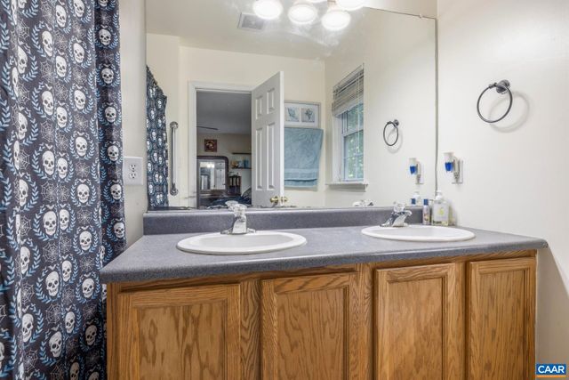 9 MOREWOOD PL, Palmyra, VA 22963