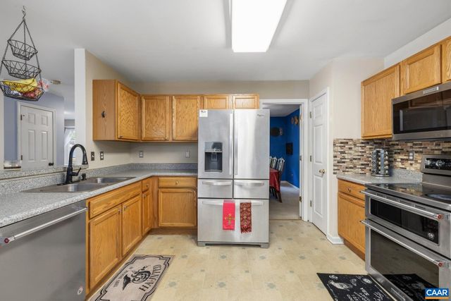 9 MOREWOOD PL, Palmyra, VA 22963