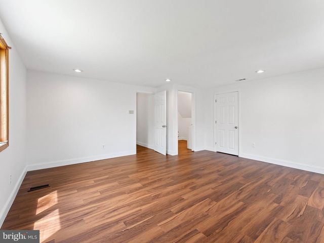 19 PENFIELD LN, Sicklerville, NJ 08081