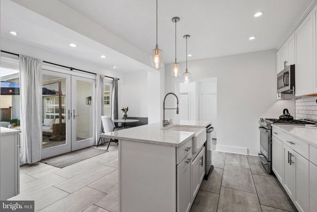 169 N MAIN ST, Lambertville, NJ 08530