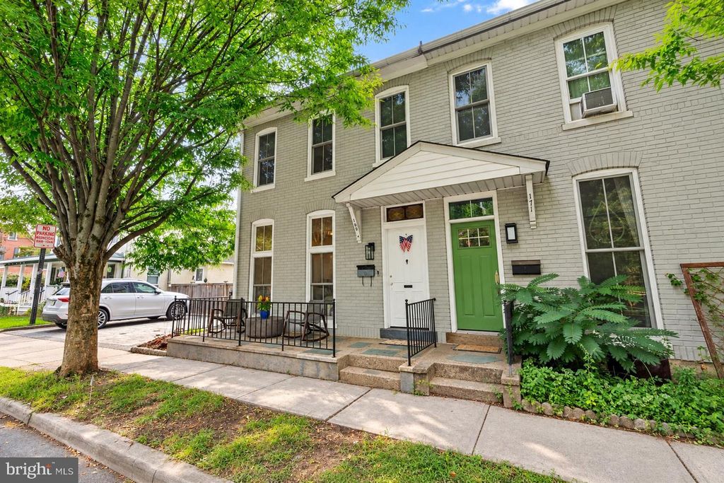 169 N MAIN ST, Lambertville, NJ 08530