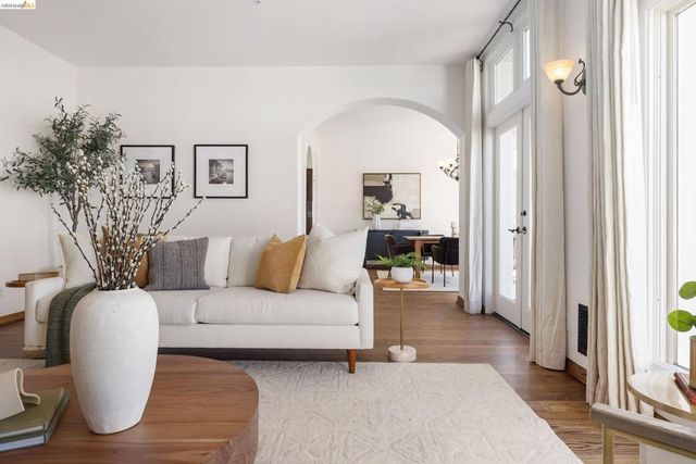 4951 Proctor Ave, Oakland, CA 94618