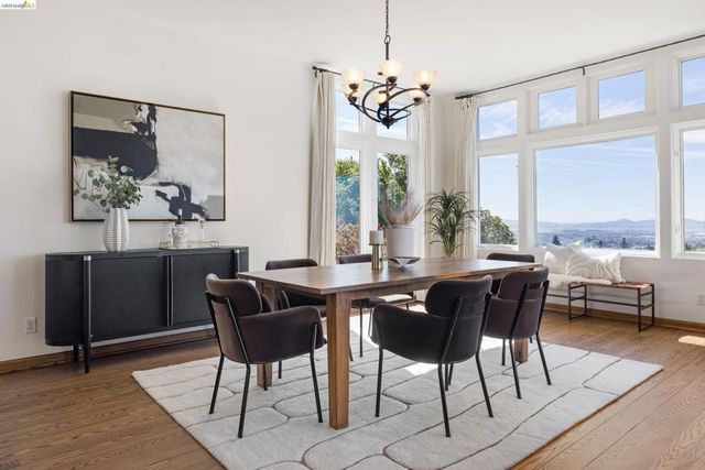 4951 Proctor Ave, Oakland, CA 94618