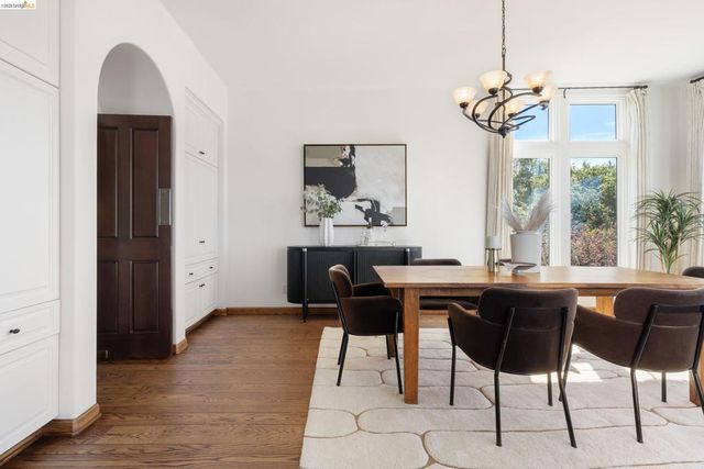 4951 Proctor Ave, Oakland, CA 94618