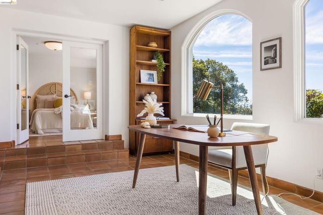 4951 Proctor Ave, Oakland, CA 94618