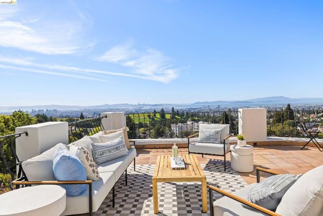 4951 Proctor Ave, Oakland, CA 94618