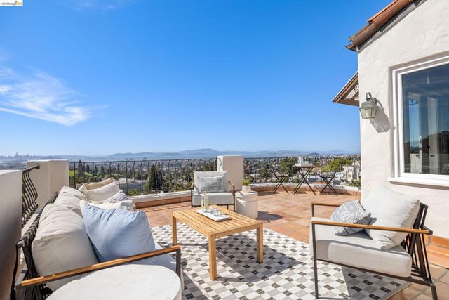 4951 Proctor Ave, Oakland, CA 94618