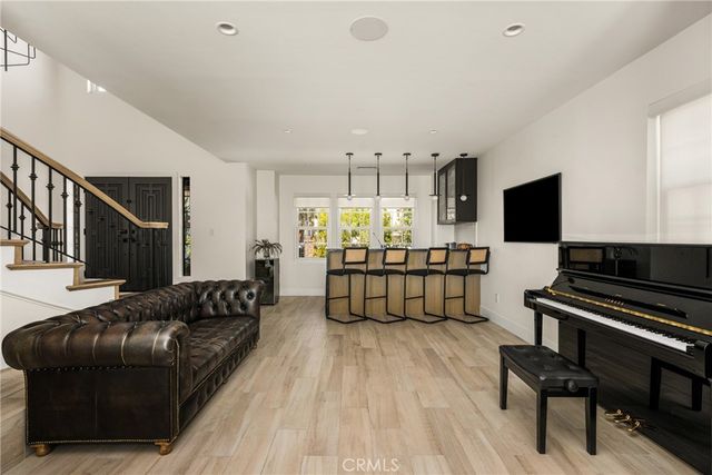 3226 E Ridgeway, Orange, CA 92867