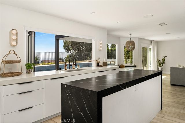 3226 E Ridgeway, Orange, CA 92867