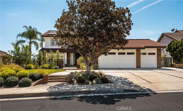 3226 E Ridgeway, Orange, CA 92867