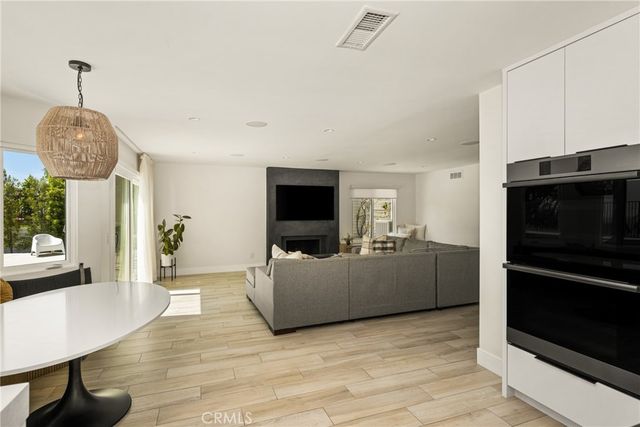 3226 E Ridgeway, Orange, CA 92867